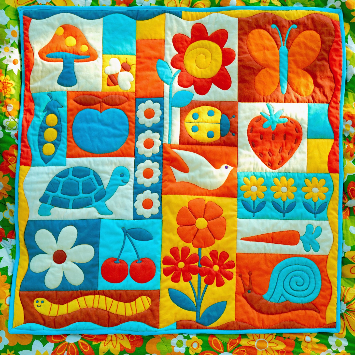 Garden Charms Quilt - Blue/Orange